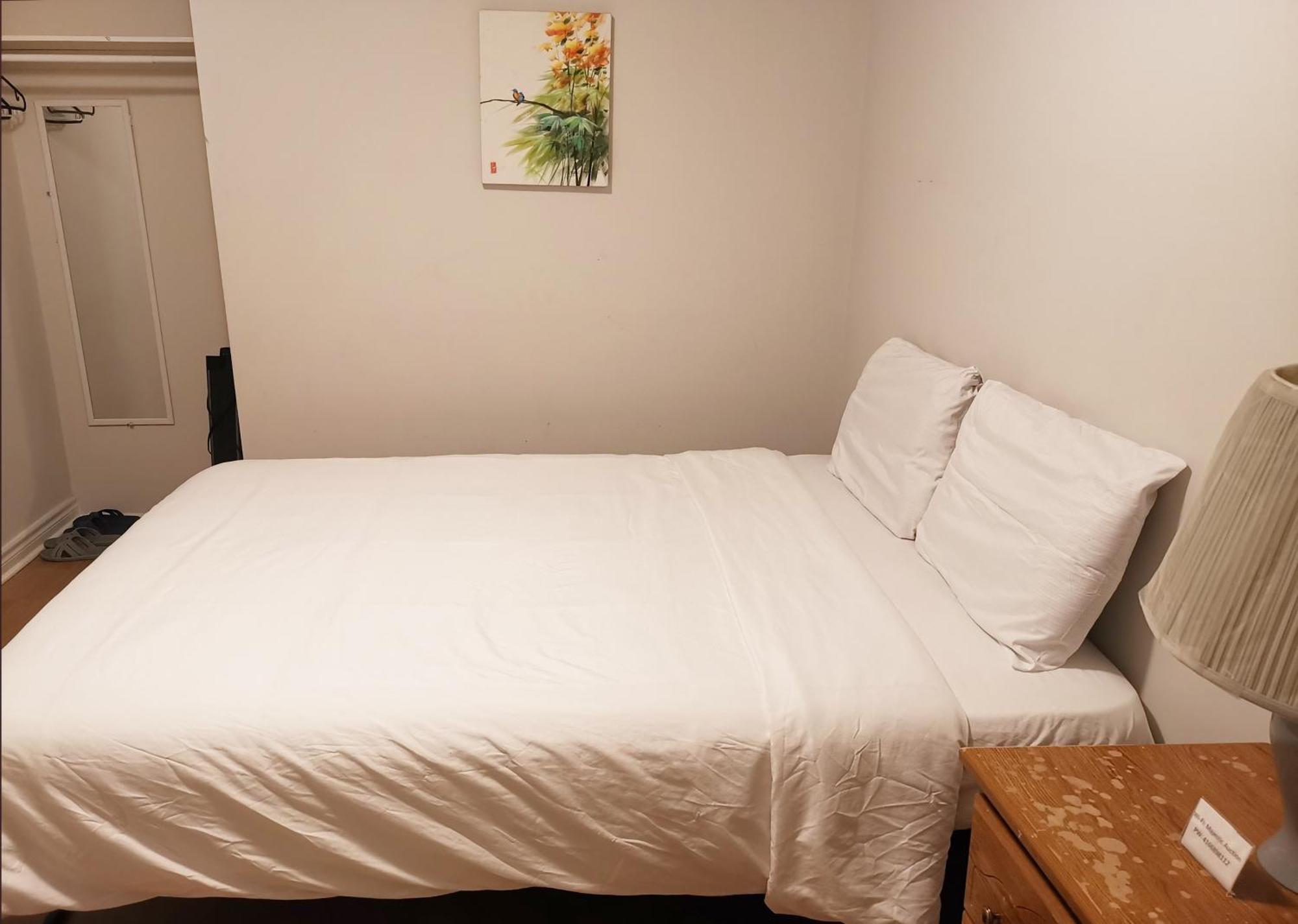 Cozy Private Rm Heart Of North York Free Parking Full Kitchen Close To Downtown Appartement Toronto Buitenkant foto