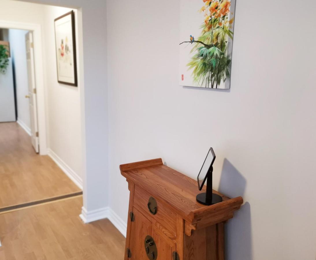 Cozy Private Rm Heart Of North York Free Parking Full Kitchen Close To Downtown Appartement Toronto Buitenkant foto